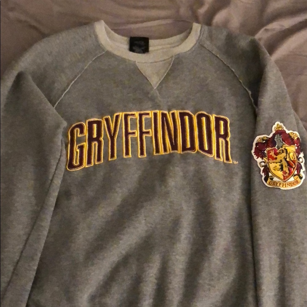 A Harry Potter sweat shirt!